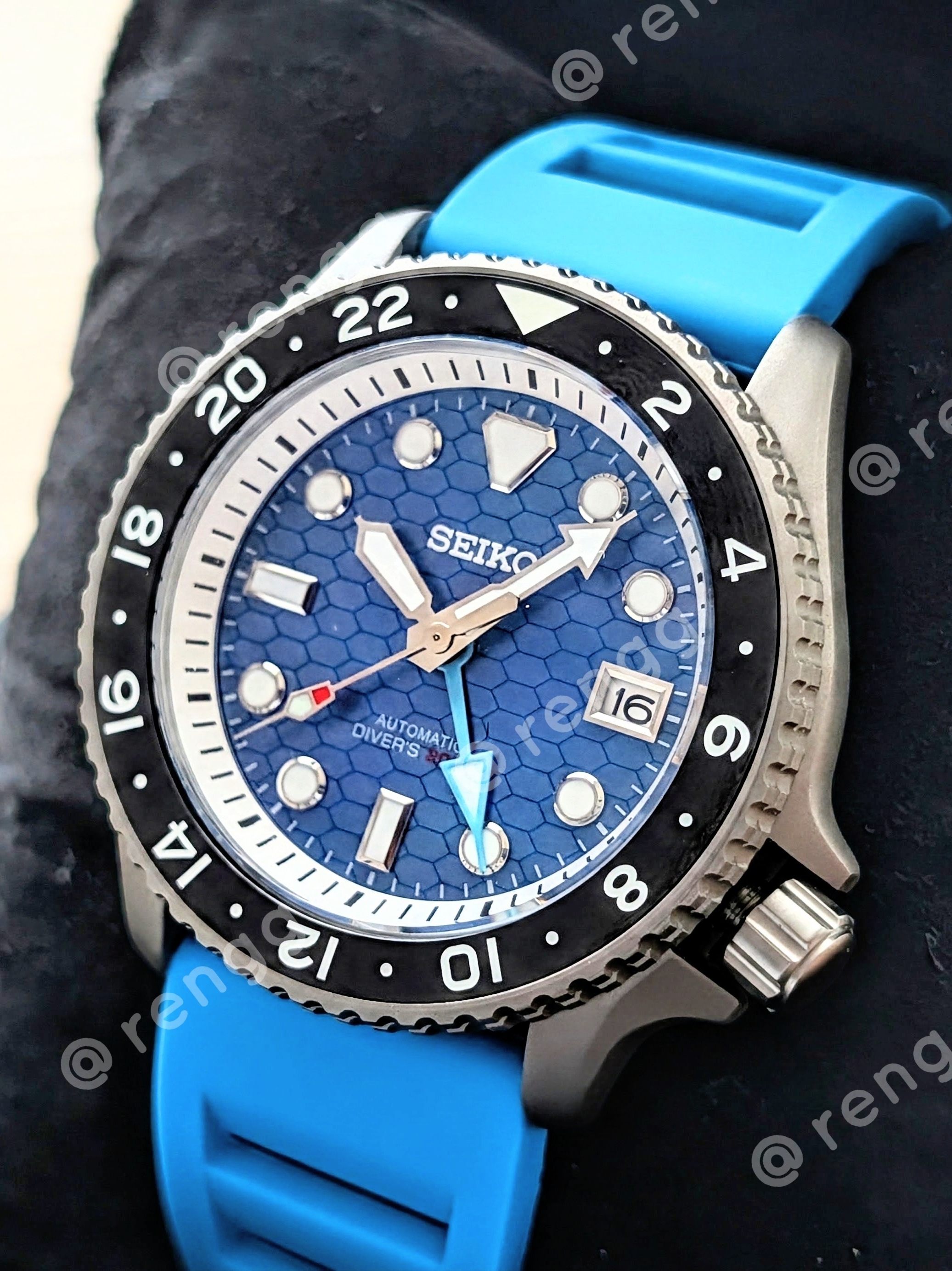 42mm Titanium Seiko Blue Honeycomb Dial Gmt Automatic Diver Mod Watch Sapphire